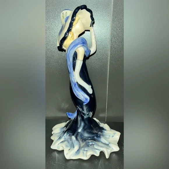 Heather Goldminc vintage woman wearing blue dress and blue flower hat figurine. - Picture 4 of 8